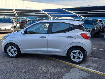 Hyundai i10 1.0 MPI Tech + CONNECT Argento usata Veggiano