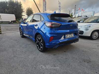 Ford Puma Hybrid 125 CV aut. Vivid Ruby Edition Blu/Azzurro usata Aprilia