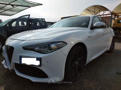 Alfa Romeo Giulia AT8 AWD Q4 Veloce MOTORE KO!!!!!! Bianco usata Ferrara