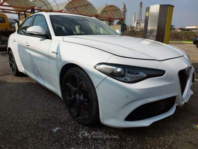 Alfa Romeo Giulia AT8 AWD Q4 Veloce MOTORE KO!!!!!! Bianco usata Ferrara