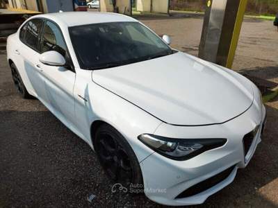 Alfa Romeo Giulia AT8 AWD Q4 Veloce MOTORE KO!!!!!! Bianco usata Ferrara