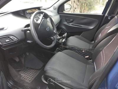 Lancia Ypsilon 85 CV 5 porte Metano Ecochic Blu/Azzurro usata Ferrara