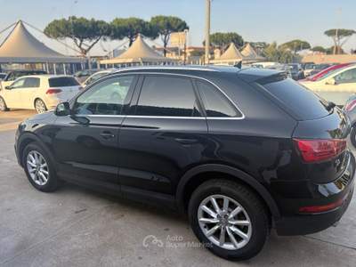 Audi Q3 120 CV S tronic Business Nero usata Giugliano in Campania
