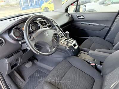 Peugeot 5008 cambio robotizzato Tecno Blu/Azzurro usata Giugliano in Campania