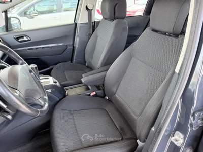 Peugeot 5008 cambio robotizzato Tecno Blu/Azzurro usata Giugliano in Campania