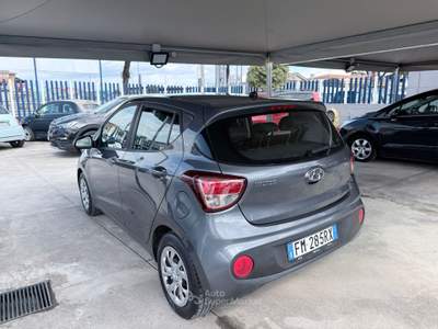 Hyundai i10 Style Grigio usata Giugliano in Campania