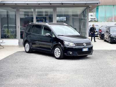 Volkswagen Touran Diesel 105CV E5 Neo - 2013 Nero usata Roma
