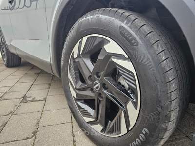 Nissan Qashqai Xtronic N-Connecta Grigio usata Roma