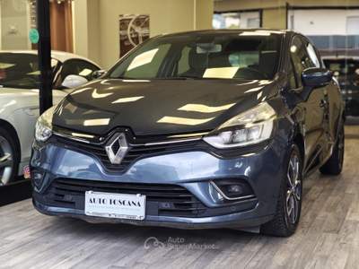 Renault Clio Start&Stop 5 porte Energy Intens Grigio usata Montecatini-Terme