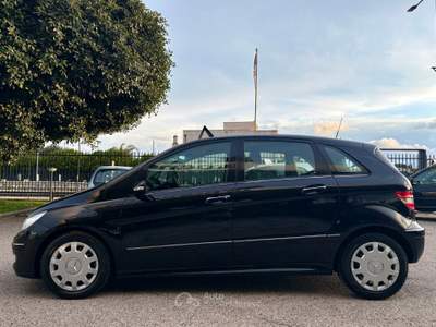 Mercedes-Benz Classe B OTTIME CONDIZIONI Nero usata Bari