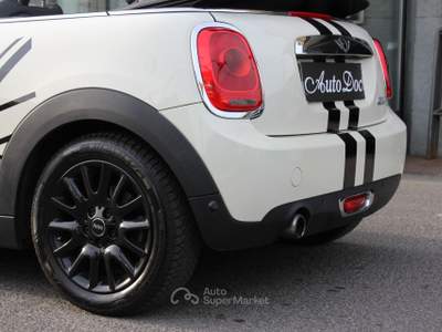 MINI Cooper Steptronic Cabrio 1.5 136CV Pelle Navi PDC Bianco usata Villongo
