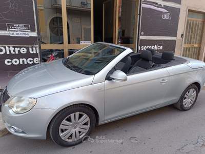 Volkswagen Eos COUPÉ CABRIO Grigio usata Corato