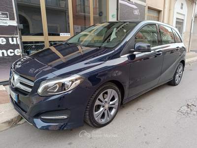Mercedes-Benz Classe B B 180 D 1500 110 CV Automatic AMG SPORT Blu/Azzurro usata Corato