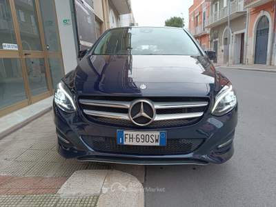 Mercedes-Benz Classe B B 180 D 1500 110 CV Automatic AMG SPORT Blu/Azzurro usata Corato