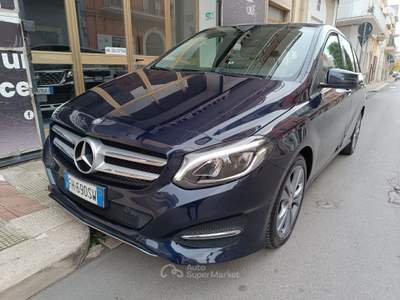 Mercedes-Benz Classe B B 180 D 1500 110 CV Automatic AMG SPORT Blu/Azzurro usata Corato