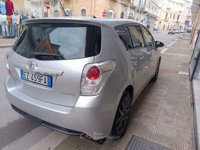 Toyota Verso Style 110 CV TETTO CAMERA NAVI Grigio usata Corato