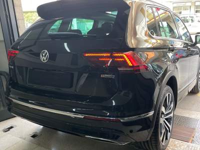 Volkswagen Tiguan 2.0 Bi-TDI 240cv DSG 4motion R-Line Nero usata Bitonto