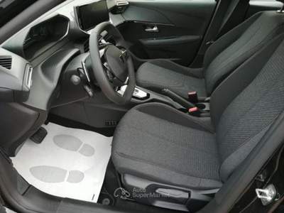 Peugeot 208 Hybrid 110 CV e-DCS6 Style Bianco usata VEDELAGO