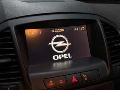 Opel Insignia 2.0 diesel Cosmo Blu/Azzurro usata Bari