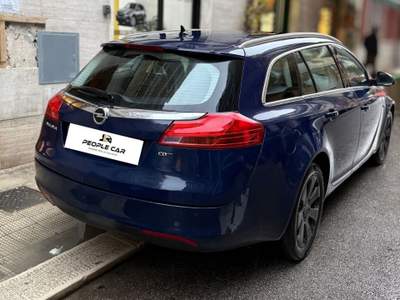 Opel Insignia 2.0 diesel Cosmo Blu/Azzurro usata Bari