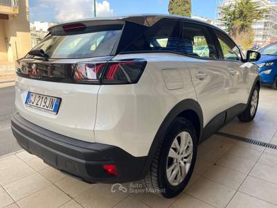 Peugeot 3008 Active Pack -catena maggiorata- Bianco usata Gravina in Puglia