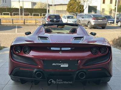 Ferrari F8 3.9 Spider DCT | IVA, LIFT, 20'', CARBON, ROSSO FIORANO Rosso usata Suzzara