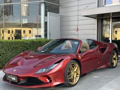 Ferrari F8 3.9 Spider DCT | IVA, LIFT, 20'', CARBON, ROSSO FIORANO Rosso usata Suzzara