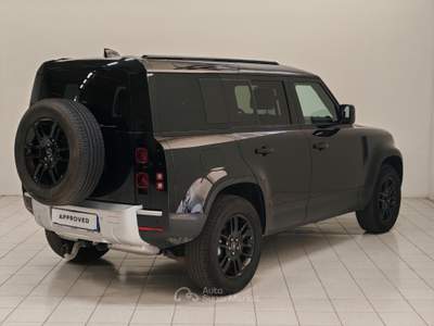 Land Rover Defender 3.0 D6 200 110 S AWD auto. Nero usata Novara