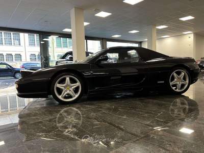 Ferrari F355 Spider F1 ASI / TAGLIANDI CERTIFICATI Nero usata Villa Carcina