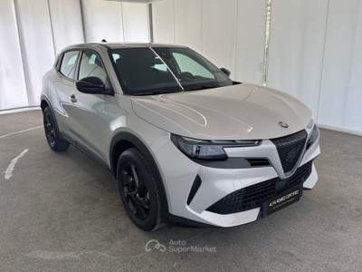 Alfa Romeo Junior 1.2 145CV Hybrid eDCT6 ibrida Beige usata Napoli