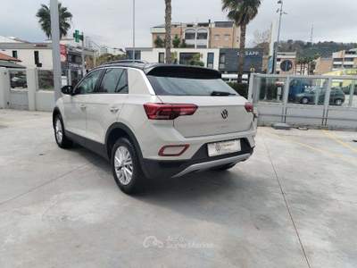 Volkswagen T-Roc 1.0 tsi Life 110cv -IQ Drive Pack-Tech Pack-Led Grigio usata Francavilla al Mare