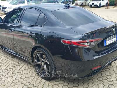 Alfa Romeo Giulia AT8 AWD Q4 Estrema Nero usata Pieve a Nievole