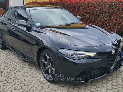 Alfa Romeo Giulia AT8 AWD Q4 Estrema Nero usata Pieve a Nievole