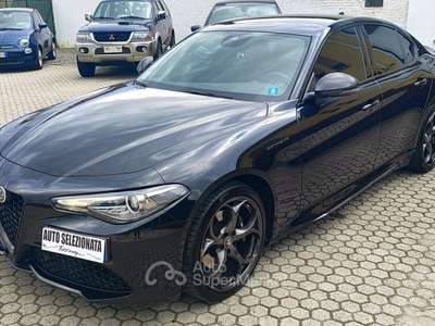 Alfa Romeo Giulia AT8 AWD Q4 Estrema Nero usata Pieve a Nievole