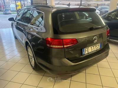 Volkswagen Passat Passat VIII Variant 1.6 tdi Business 120CV UNICOPR Grigio usata Caravaggio