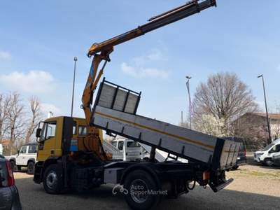 Iveco Massif GRU EFFER 9600+RIBALTABILE TRILATERALE 2 ASSI PNEUMATICO Giallo usata REGGIO EMILIA