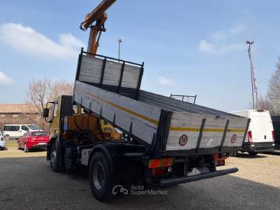 Iveco Massif GRU EFFER 9600+RIBALTABILE TRILATERALE 2 ASSI PNEUMATICO Giallo usata REGGIO EMILIA