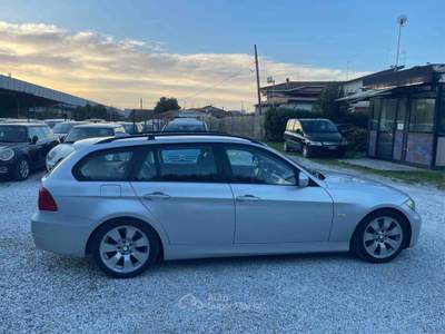BMW Serie 3 320d 320 D - AUTOMATICA - M SPORT Argento usata Massa