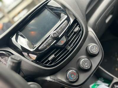 Opel Karl Rocks 1.0 73 CV GPL Rosso usata Cercola