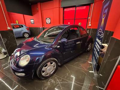 Volkswagen New Beetle  Blu/Azzurro usata Giugliano in Campania