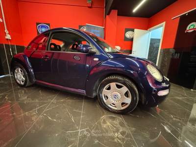 Volkswagen New Beetle  Blu/Azzurro usata Giugliano in Campania