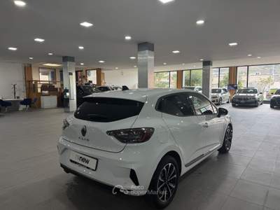 Renault Clio 1.0 Tce Techno 90cv Bianco usata Pozzuoli