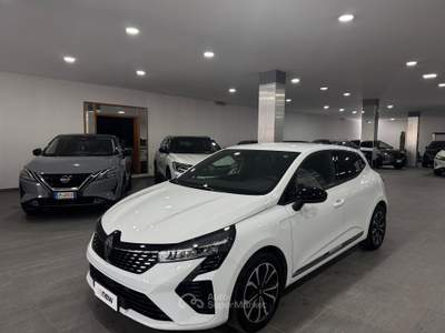 Renault Clio 1.0 Tce Techno 90cv Bianco usata Pozzuoli