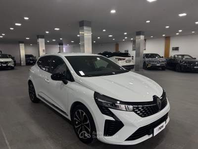 Renault Clio 1.0 Tce Techno 90cv Bianco usata Pozzuoli
