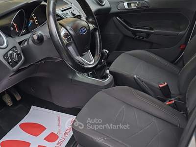 Ford Fiesta DISTRIBUZIONE E TAGLIANDO FATTO Grigio usata Maddaloni
