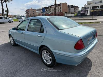Lancia Lybra 1.8iBENZINA 131CV 36MILAKM Blu/Azzurro usata giugliano in campania