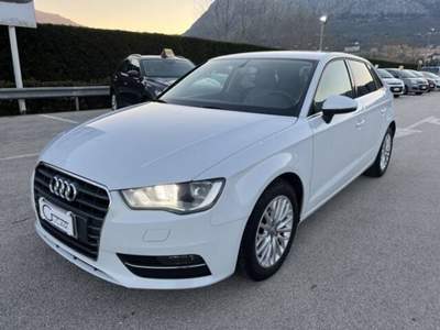 Audi A3 1.6 tdi Ambition Bianco usata Piana degli Albanesi