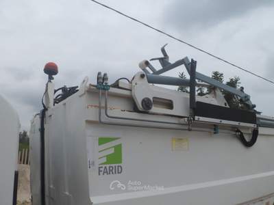 Isuzu NPR/NKR M21 compattatore Bianco usata San Michele Salentino