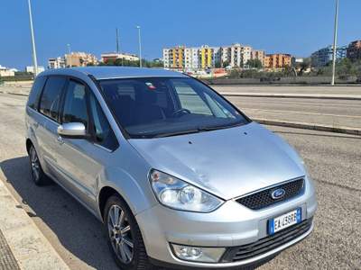 Ford Galaxy 140CV Titanium - 2010 Grigio usata Barletta
