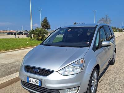 Ford Galaxy 140CV Titanium - 2010 Grigio usata Barletta